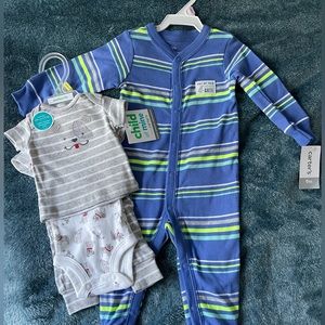 2 NEW Carters baby boys outfits - preemie & 9 month